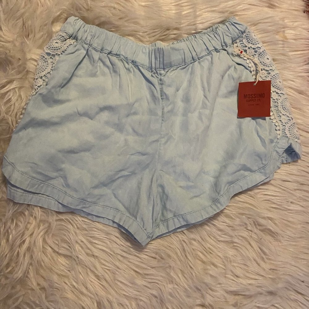 NWT FLAIRY SHORTS